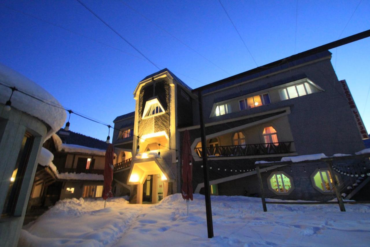 Hotel Svaneti Mestia Ngoại thất bức ảnh